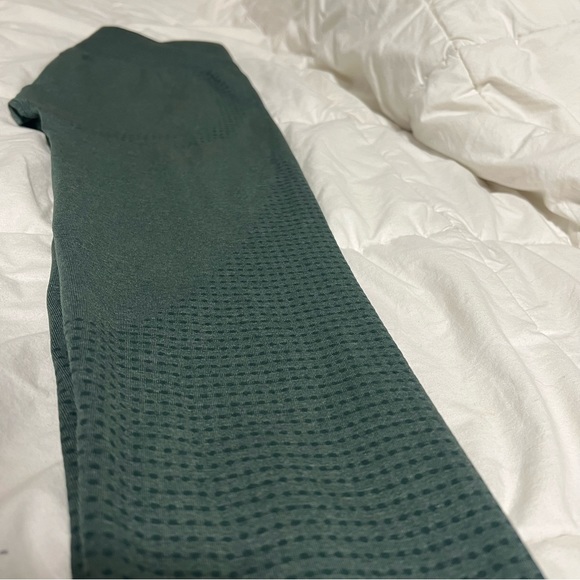 SOLD GYMSHARK VITAL SEAMLESS 2.0 LEGGINGS - Picture 5 of 7